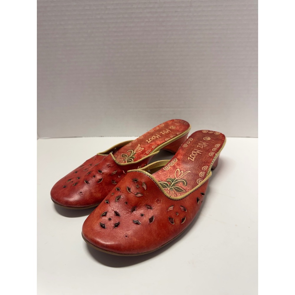 Miz Mooz Red Leather Laser Cut Floral Slide Sandals Wedge Mules‎ Womens 38 7.5